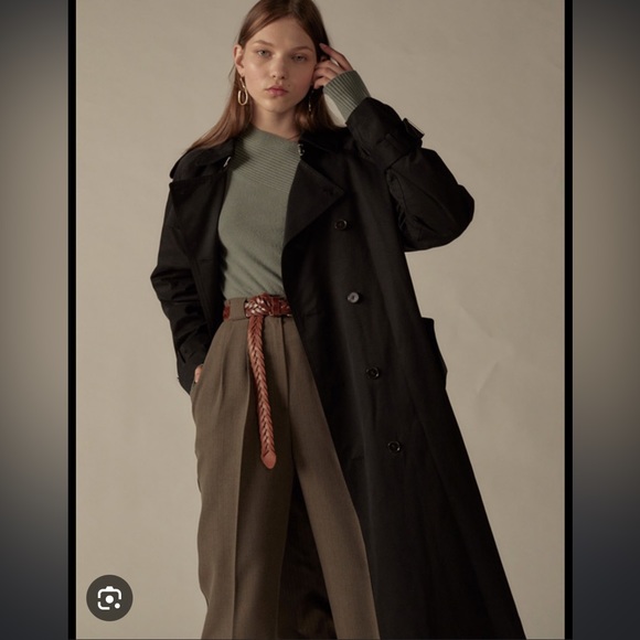 Banana Republic Trench Coat - Picture 3 of 16